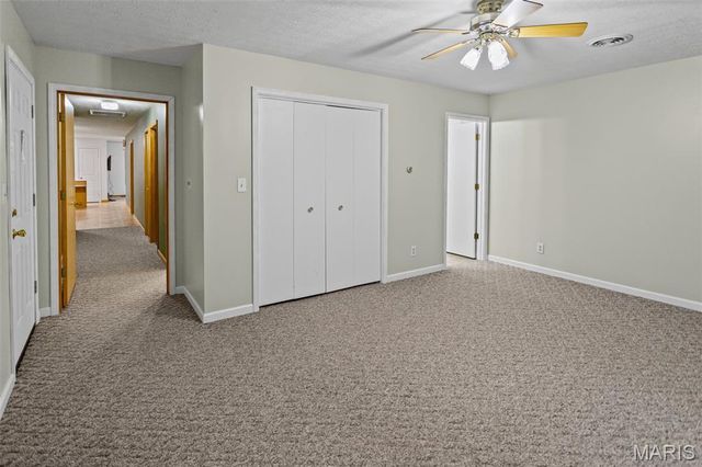 1140 Brooklane Drive, Carrollton, IL 62016