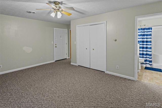 1140 Brooklane Drive, Carrollton, IL 62016