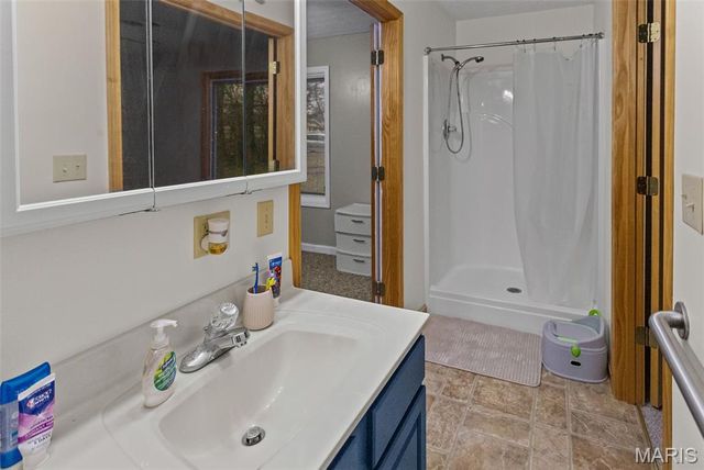 1140 Brooklane Drive, Carrollton, IL 62016