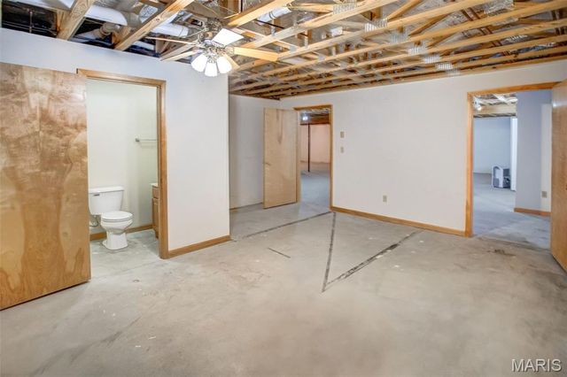 1140 Brooklane Drive, Carrollton, IL 62016