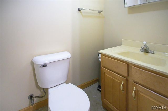 1140 Brooklane Drive, Carrollton, IL 62016