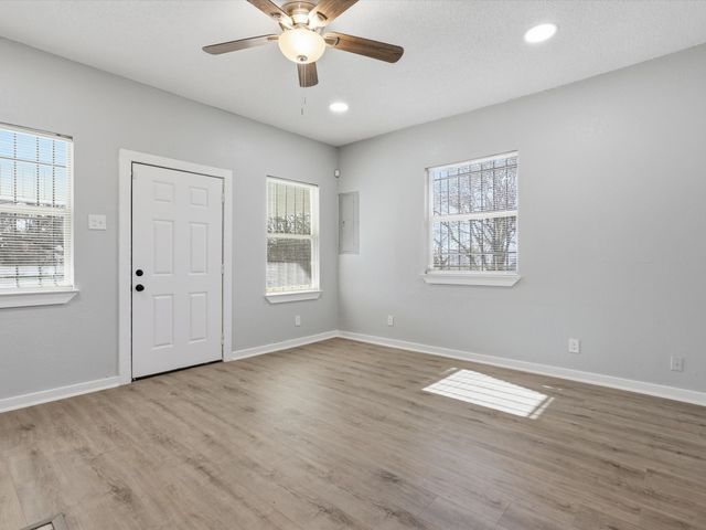 1309 Pennsylvania Avenue, Dallas, TX 75215