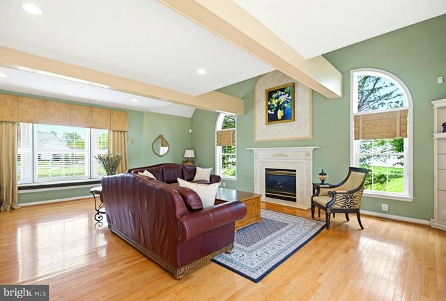 297 HAWKS FLIGHT CT, Ambler, PA 19002