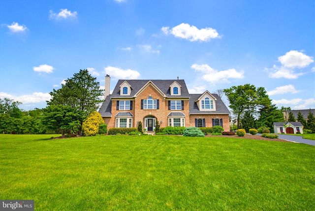 297 HAWKS FLIGHT CT, Ambler, PA 19002