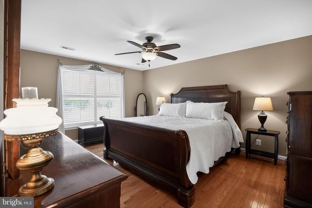 297 HAWKS FLIGHT CT, Ambler, PA 19002