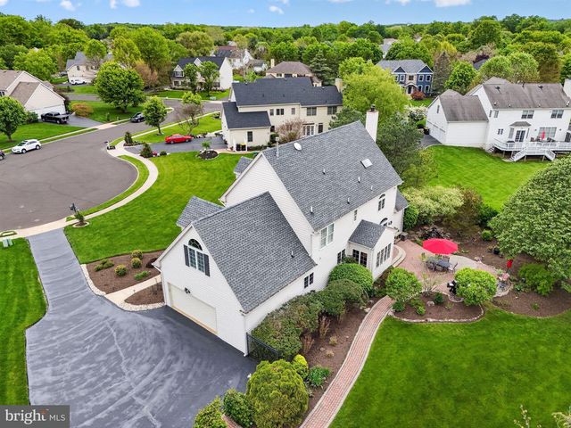 297 HAWKS FLIGHT CT, Ambler, PA 19002