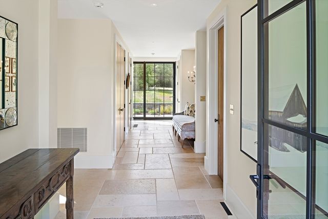 8 Silver Hill, Lincoln, MA 01773