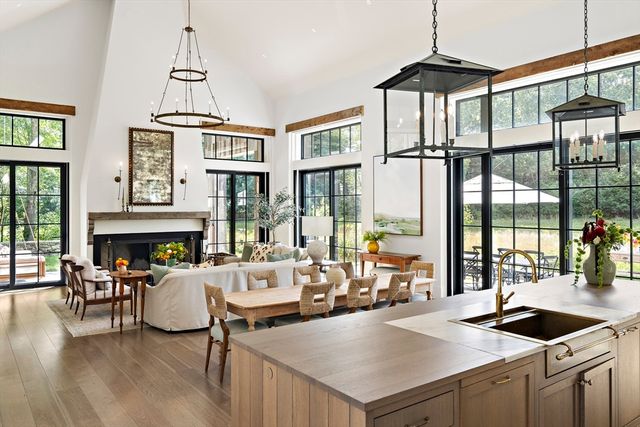 8 Silver Hill, Lincoln, MA 01773