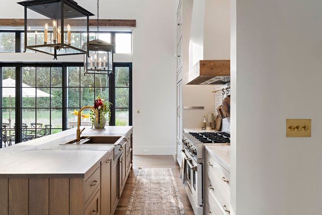 8 Silver Hill, Lincoln, MA 01773