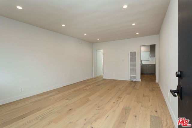 11680 OHIO Avenue 202, Los Angeles, CA 90025