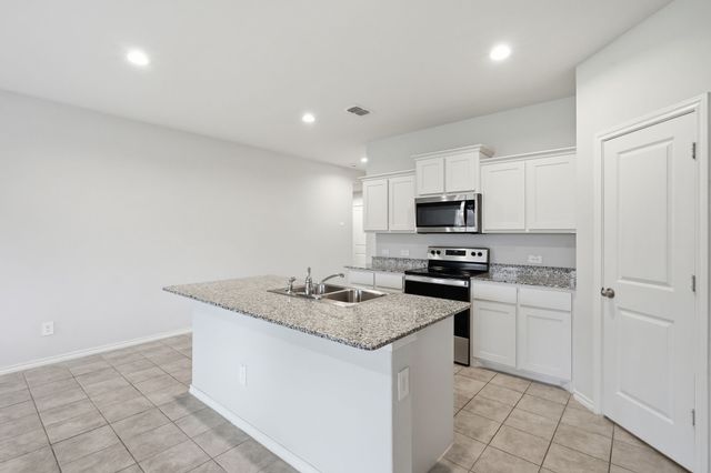 409 Beekeeper Drive, Fort Worth, TX 76131