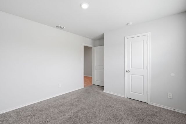 409 Beekeeper Drive, Fort Worth, TX 76131
