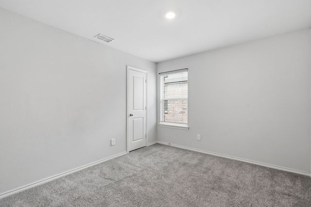 409 Beekeeper Drive, Fort Worth, TX 76131