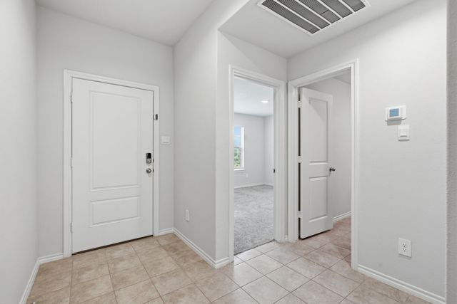 409 Beekeeper Drive, Fort Worth, TX 76131