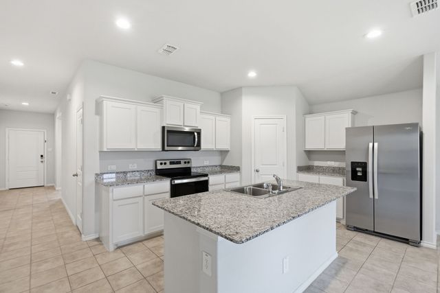 409 Beekeeper Drive, Fort Worth, TX 76131