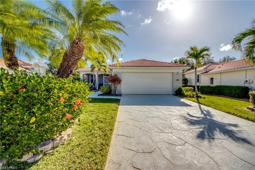 2260 Rio Nuevo DR, NORTH FORT MYERS, FL 33917 — photo 2
