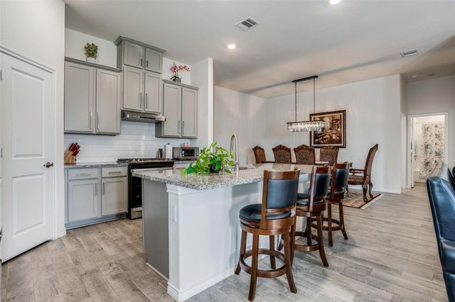 3208 Brady Starr Drive, Aubrey, TX 76227