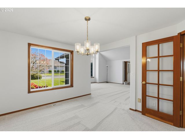 618 Ne 156TH Ave, Vancouver, WA 98684