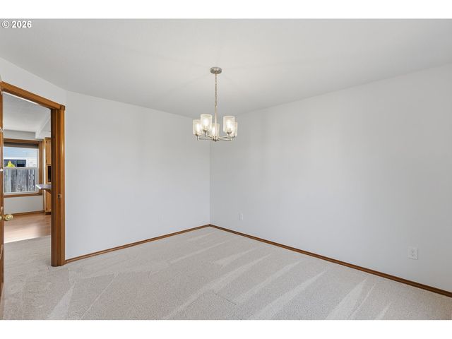 618 Ne 156TH Ave, Vancouver, WA 98684