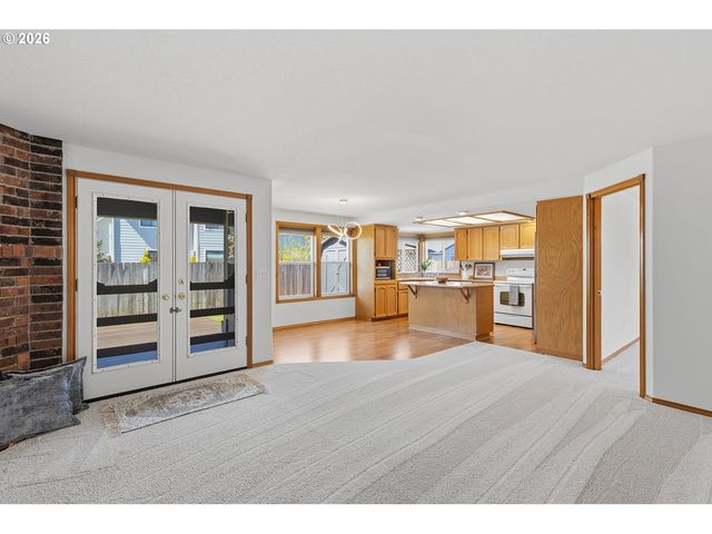 618 Ne 156TH Ave, Vancouver, WA 98684