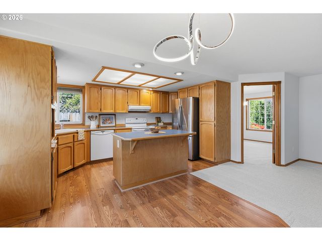 618 Ne 156TH Ave, Vancouver, WA 98684