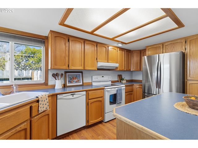 618 Ne 156TH Ave, Vancouver, WA 98684