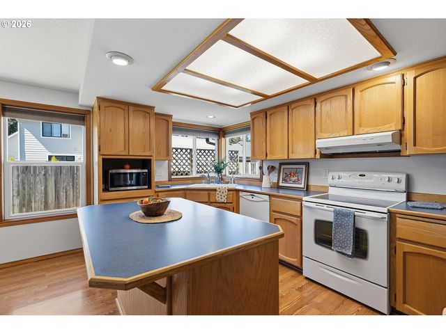 618 Ne 156TH Ave, Vancouver, WA 98684