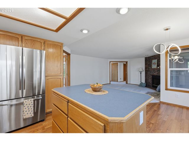 618 Ne 156TH Ave, Vancouver, WA 98684