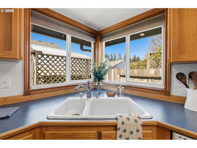 618 Ne 156TH Ave, Vancouver, WA 98684