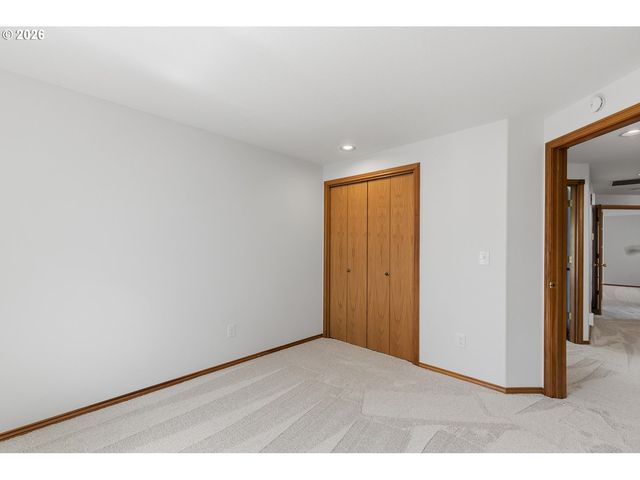 618 Ne 156TH Ave, Vancouver, WA 98684