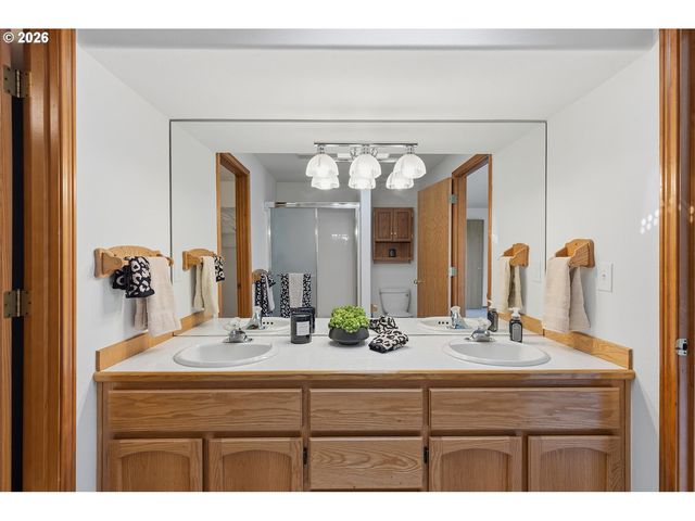 618 Ne 156TH Ave, Vancouver, WA 98684