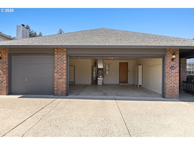 618 Ne 156TH Ave, Vancouver, WA 98684