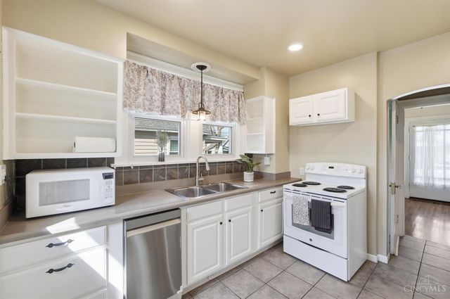 4267 Clifford Road, Deer Park, OH 45236