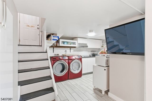 32 Elmwood Ter, Irvington Twp., NJ 07111