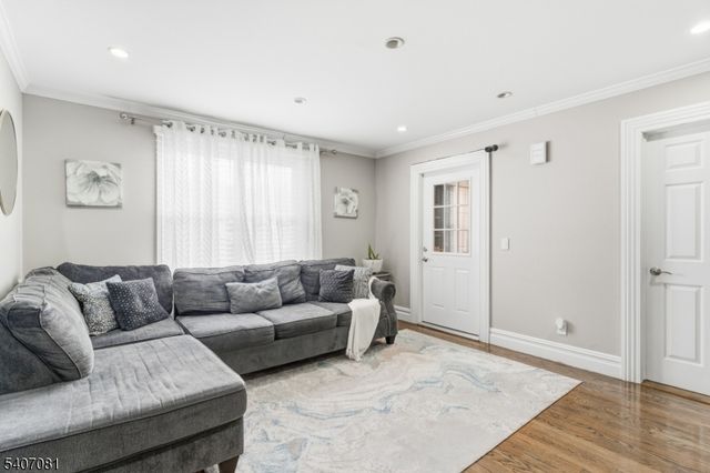 32 Elmwood Ter, Irvington Twp., NJ 07111