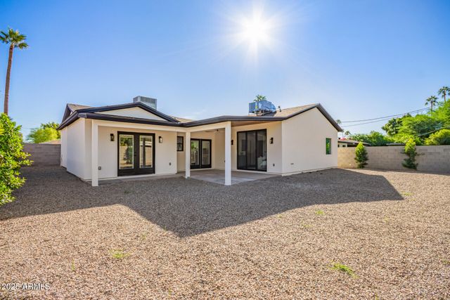 5712 N 11TH Place, Phoenix, AZ 85014