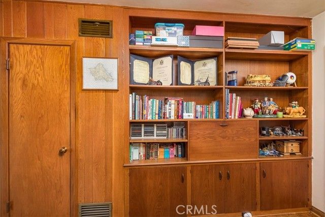 4423 Maplewood Place, Riverside, CA 92506