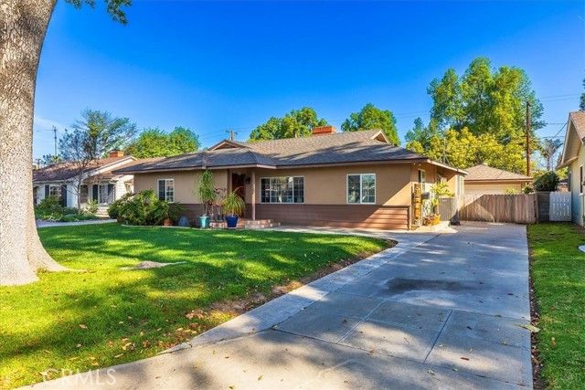 4423 Maplewood Place, Riverside, CA 92506