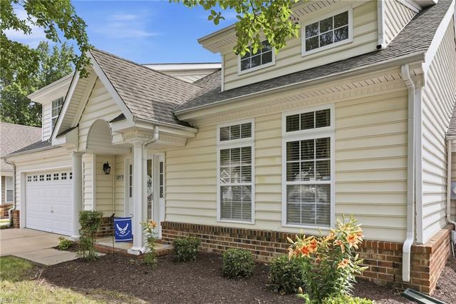 13297 Regent Park WALK, Carrollton, VA 23314