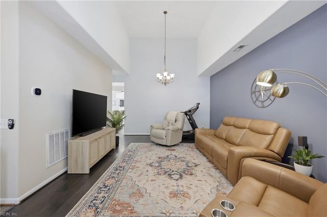 13297 Regent Park WALK, Carrollton, VA 23314