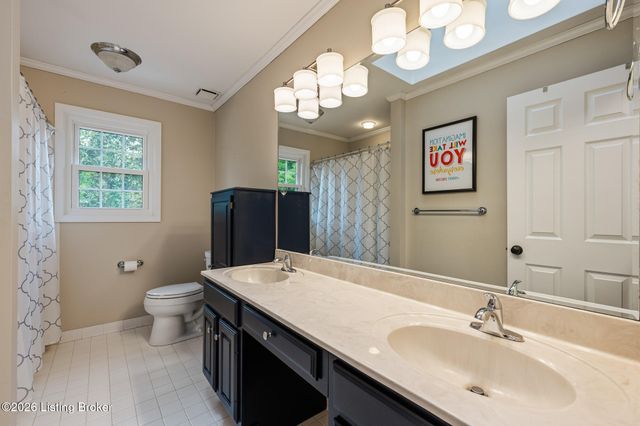 2513 Ballantrae Cir, Louisville, KY 40242