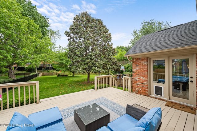 2513 Ballantrae Cir, Louisville, KY 40242