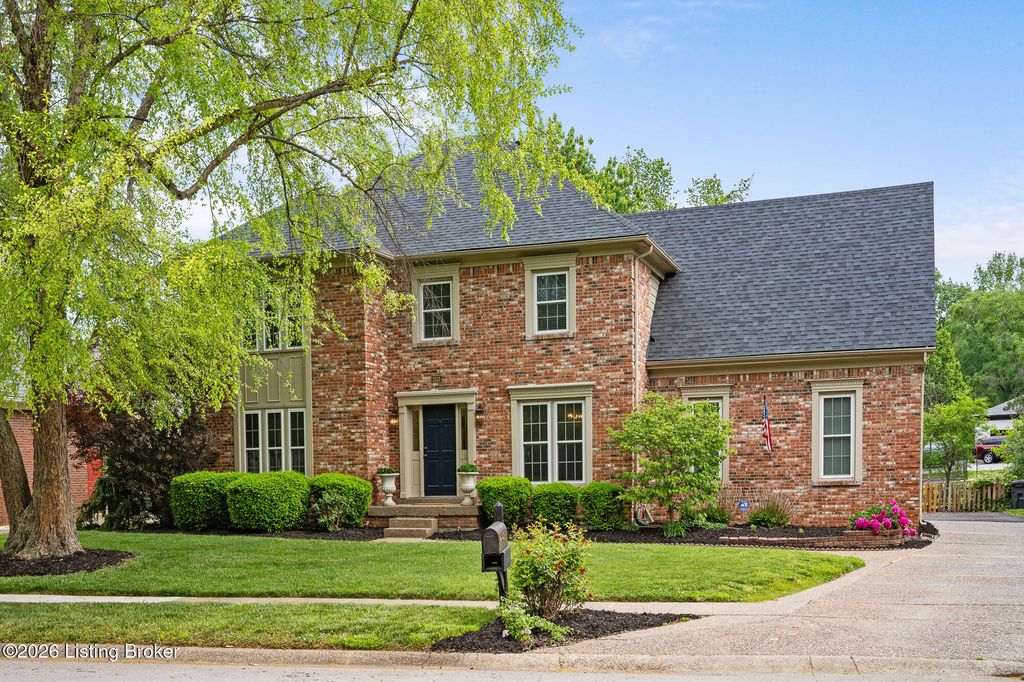 2513 Ballantrae Cir, Louisville, KY 40242