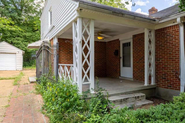 4906 SPOTTSWOOD AVE, Memphis, TN 38117