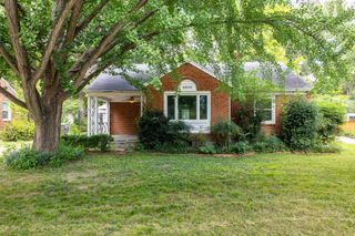 4906 SPOTTSWOOD AVE, Memphis, TN 38117