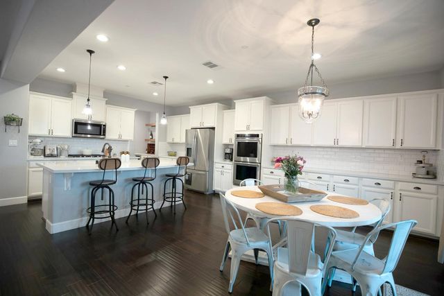 121 Monaco Ct, Lincoln, CA 95648