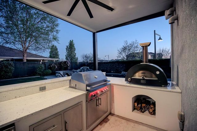 121 Monaco Ct, Lincoln, CA 95648