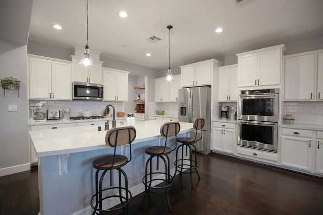 121 Monaco Ct, Lincoln, CA 95648