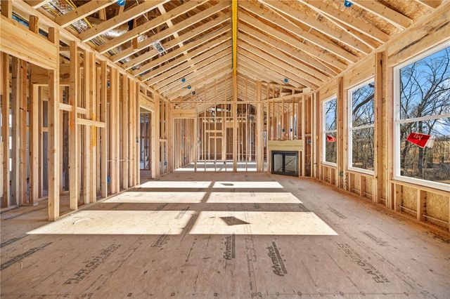 42 Queensferry Drive, Bella Vista, AR 72715