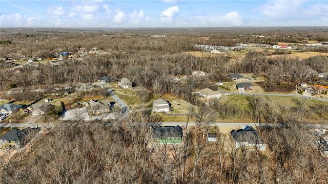 42 Queensferry Drive, Bella Vista, AR 72715